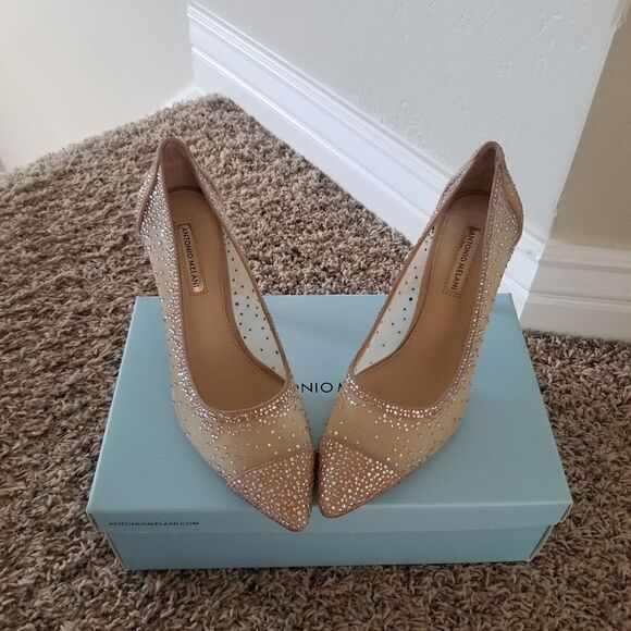 NWOT Antonio Melani Leather Heels - Picture 1 of 7